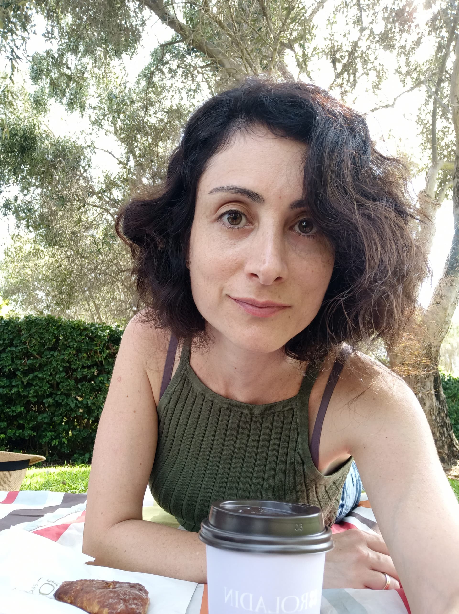 דייט עם עצ-ME